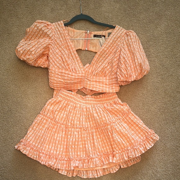 Boutique Two Piece Set Crop Top Ruffle Sleeve Orange Checkered Ruffled Skirt S/M - Picture 1 of 11